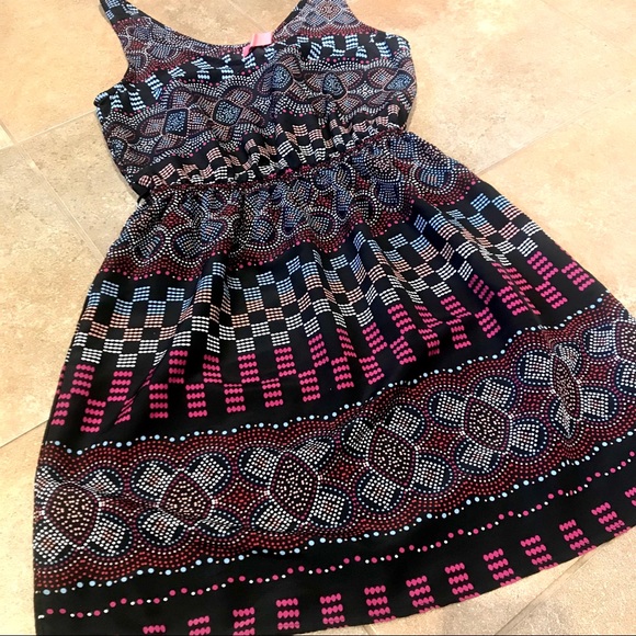 Eight Sixty Dress - Picture 2 of 4